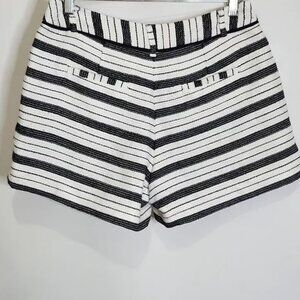 Elle White & Black Stripe Women's Shorts Size 4 With Pockets! 30 Waist (K15)